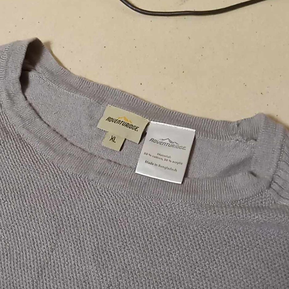 ADVENTURE  MENS SWEATERS  SIZE XL